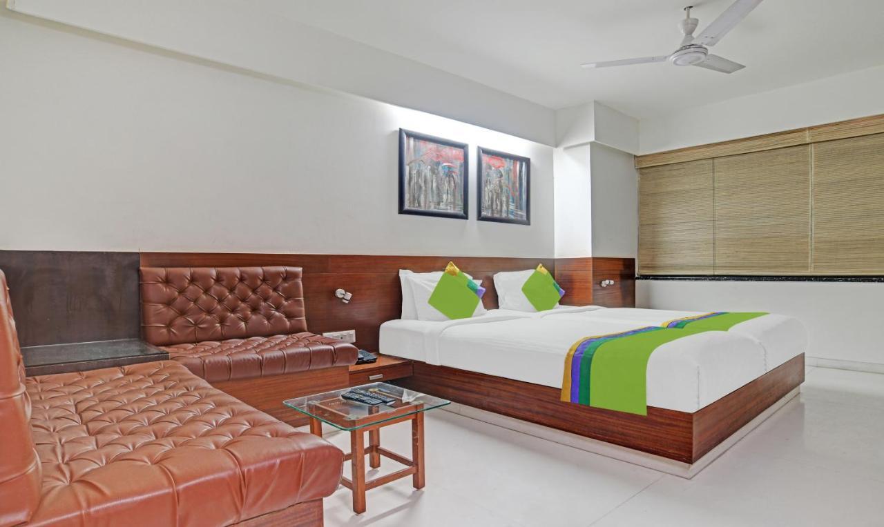 Treebo Cherry Tree Indore Exterior foto