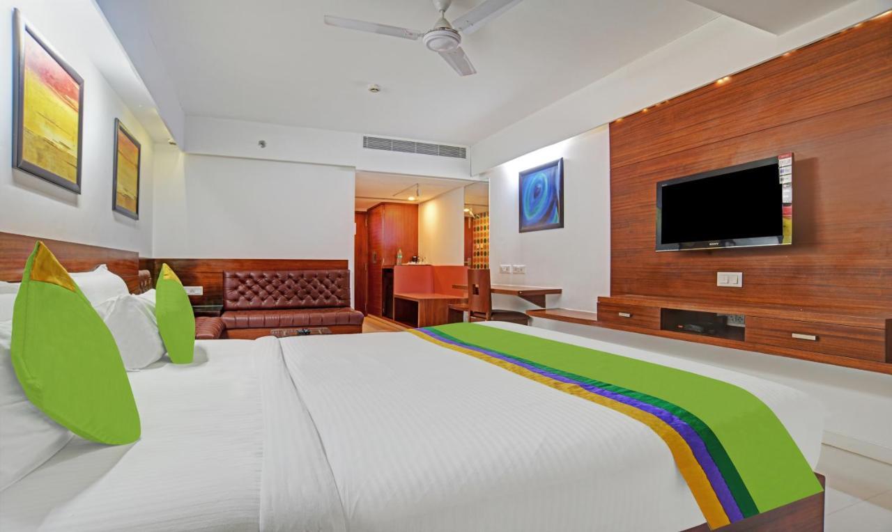 Treebo Cherry Tree Indore Exterior foto
